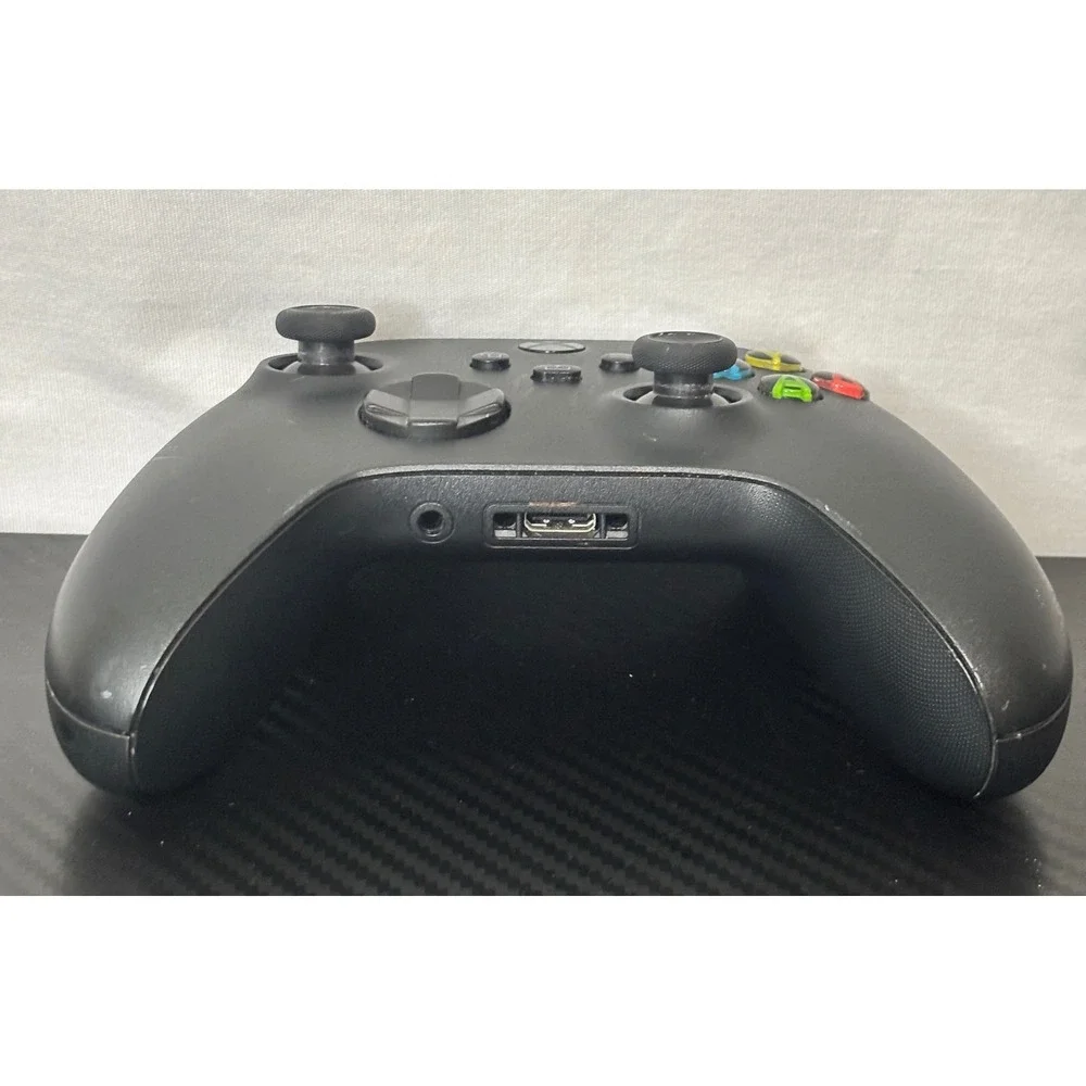 Microsoft Xbox Wireless Controller Carbon Black Model 1914 Series X S No Cover
